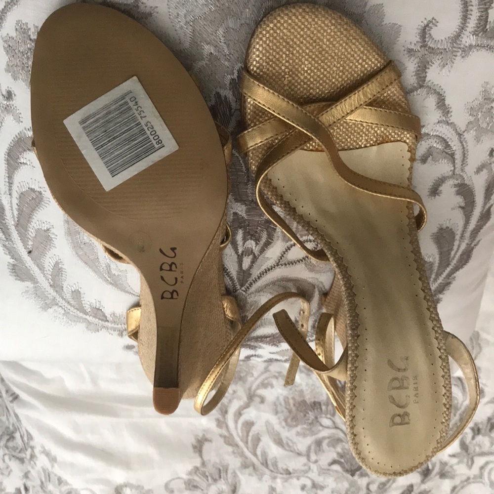 New Bcbg Paris wedges